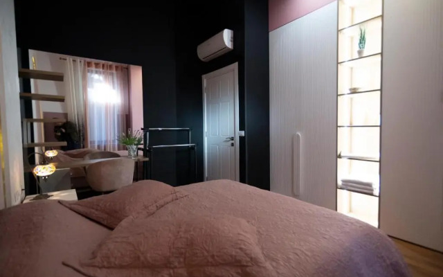 Stylish two bedroom house with private pool