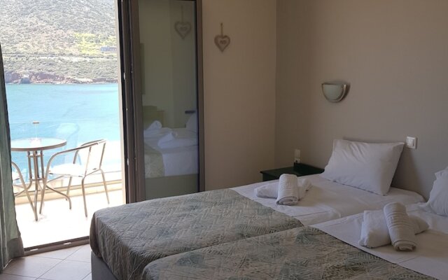 Апартаменты Joanna Apartments комната для гостей