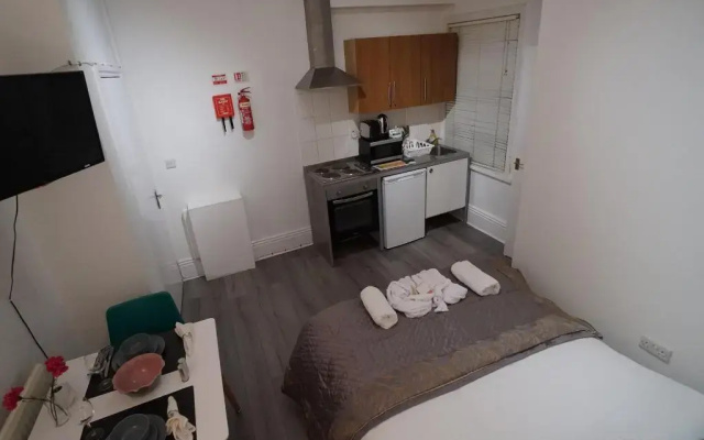 London Queens Apartments