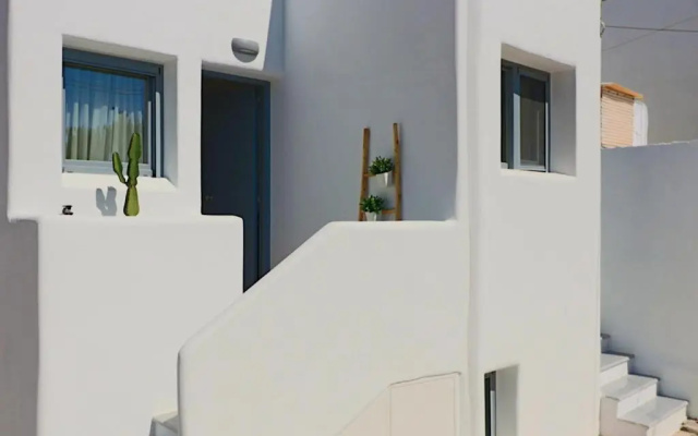 The Nine Graces - Agia Anna Beach Apartements