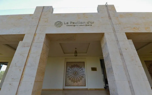 Le Pavillon Dor