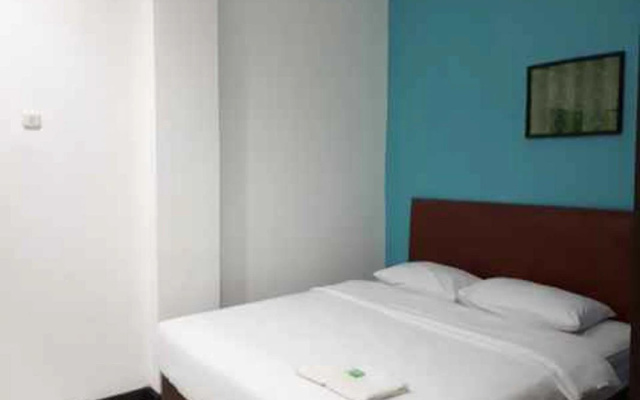RedDoorz at Hotel Rumberpon Sorong