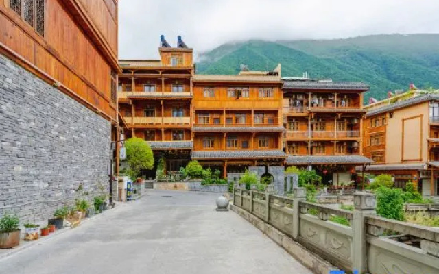 Xiyi Hailuogou townlet Xiaozhu Homestay