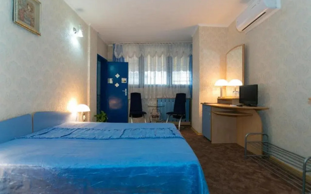 Yor-Daniel Hotel