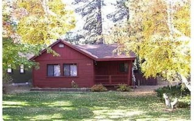 1198 Carson Avenue 1 Bedroom Cabin by RedAwning