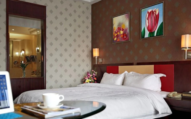 U-Hotel