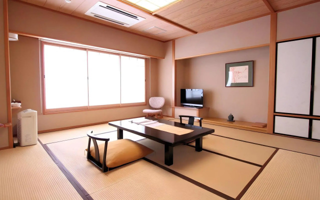 Hanabishi Hotel
