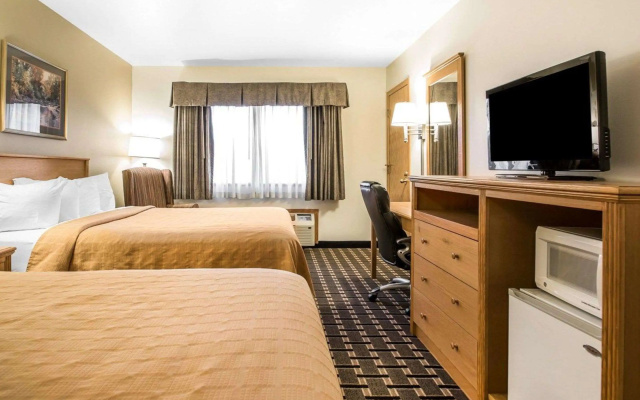 Quality Inn Mauston I-90