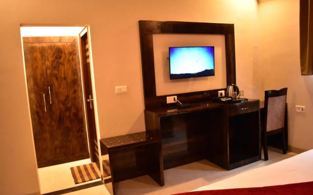Bedi's Dream Land Hotel & Resort
