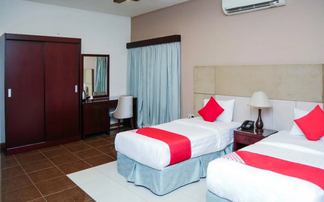 OYO 130 Night Inn Hotel