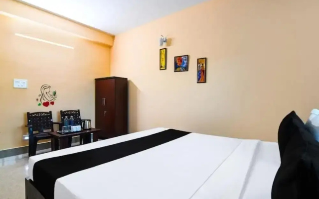 Goroomgo Secret Heaven Bhubaneswar