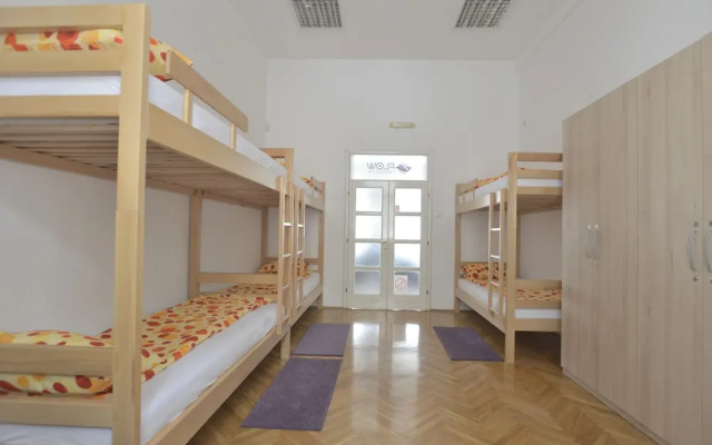 Flow House Hostel