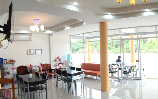 QBiz Hotel Kalasin