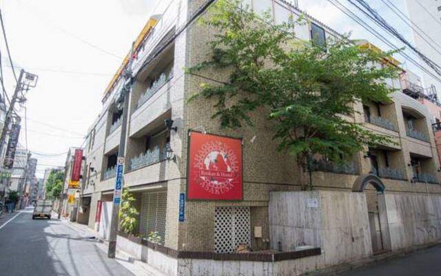 Отель Khaosan World Asakusa RYOKAN & HOSTEL Япония, Токио - отзывы, цены и фото номеров - забронировать отель Khaosan World Asakusa RYOKAN & HOSTEL онлайн вид на фасад