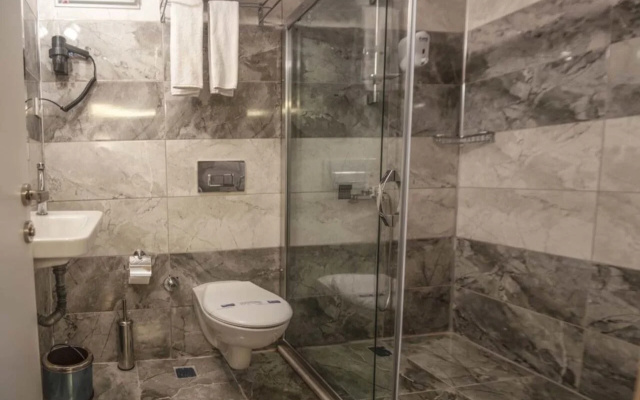 Sky Star Hotel - Bed & Breakfast