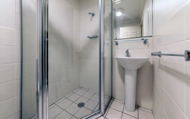 Bay Parklands, Townhouse 9, 2 Gowrie Avenue