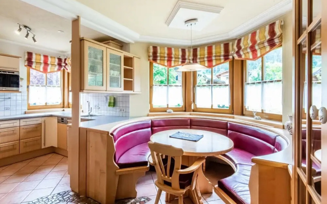 Cosy Apartment With Tiled Stove