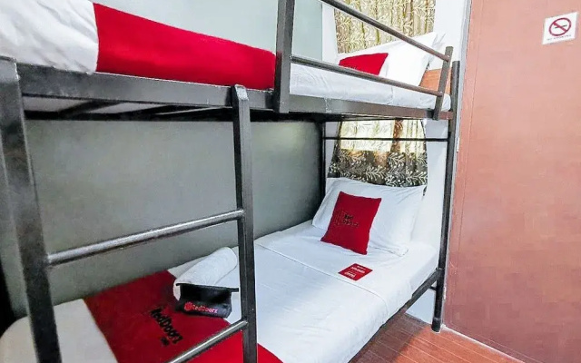 RedDoorz near KCC Mall Gensan