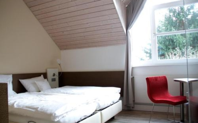 Flussbett Hotel