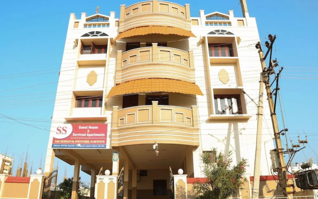 Capital O 7141 SS Guest House