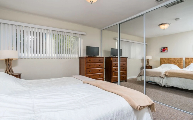 700 East Oceanfront Unit B