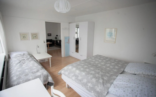 Downtown Tórshavn - Large 3 Bedroom Apartment