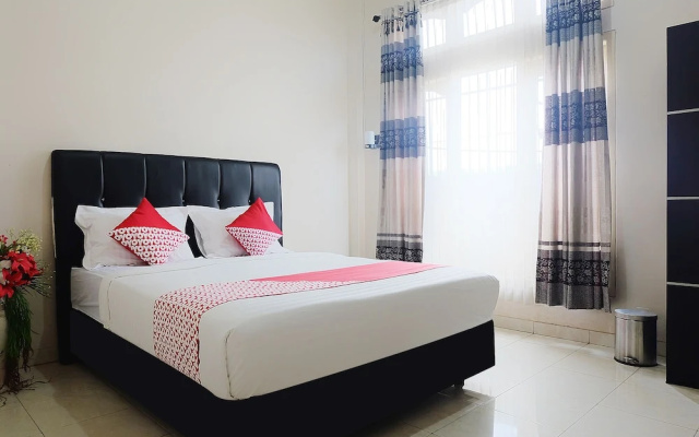 OYO 1426 Assyifa Hotel