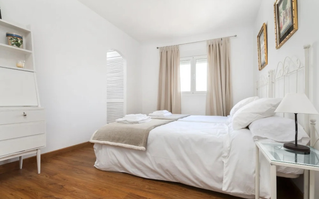 Beautiful Reformed Apartment for 3 pax Atico Velarde