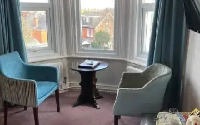 The Kingswood Guest House - Adult Only