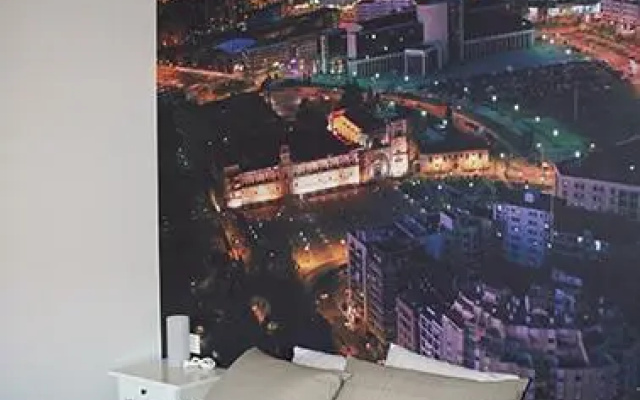 Apartamentos Emilia Feo León Gótico