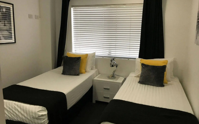 Jack & Newell Holiday Apartments