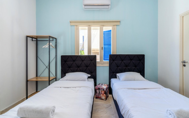 Mufasa Studio & Terrace in Larnaca