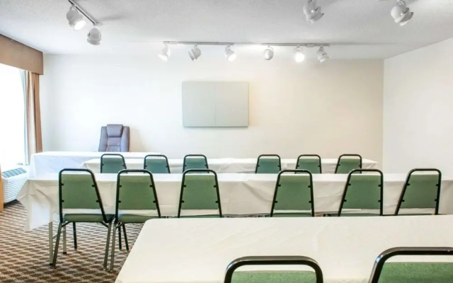 Holiday Inn Express Goshen