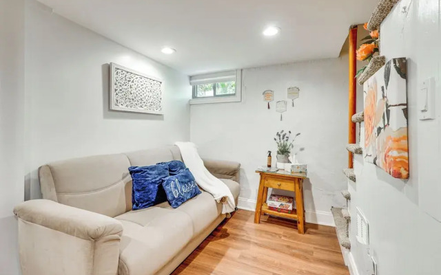 Walkable Poughkeepsie Apartment w/ Shared Yard!