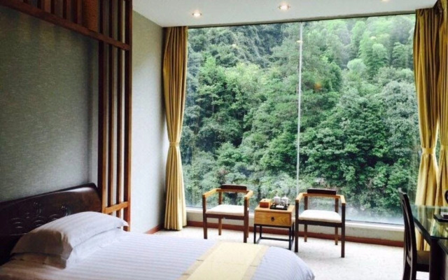 Herun Shijia Holiday Hotel