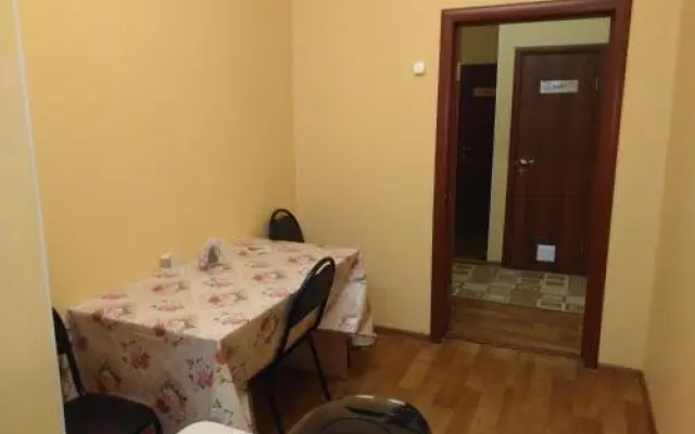 Elas Hotel