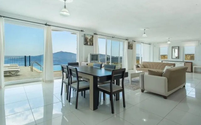 Villa Biba 2 by Lycia Collections