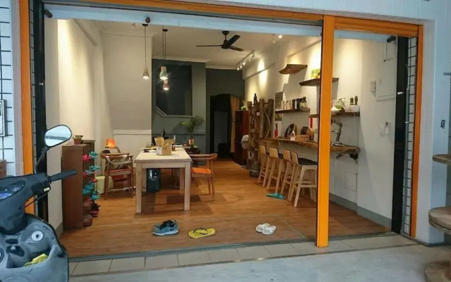 Navel Orange Hostel