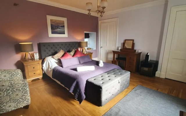 Tirindrish House B&B