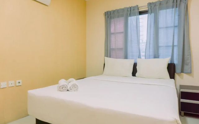 Minimalist And Homey 1Br At Puri Garden Apartment