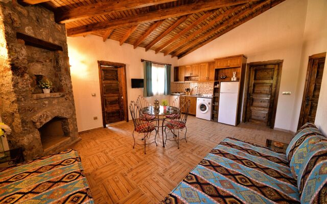KAY6500 Villa Gokce 2 Bedrooms Турция, Кесилер - отзывы, цены и фото номеров - забронировать отель KAY6500 Villa Gokce 2 Bedrooms онлайн комната для гостей