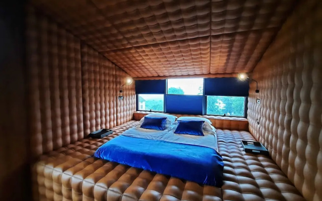 ROXANICH Winery and Design Hotel