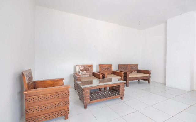 Hotel O RF Homestay