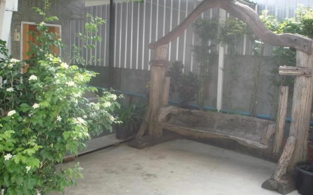 Zan Pla Nade Guesthouse
