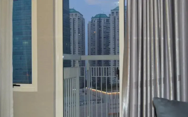 M Royal Mediterania Apartment