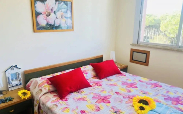 Bright Apartment With Balcony-beahost