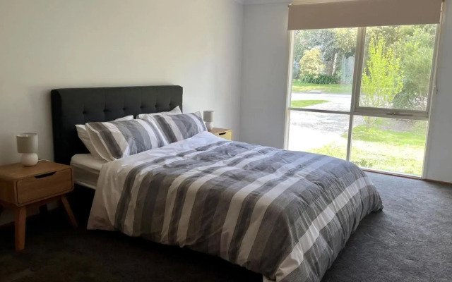 WISTERIA COTTAGE - Pet Friendly