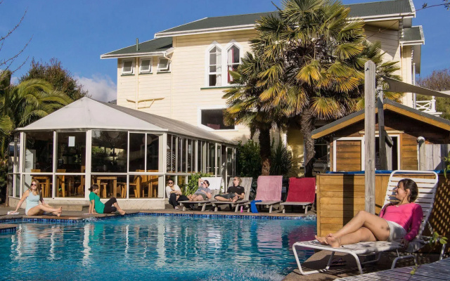 Paradiso Backpackers