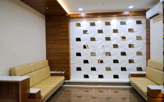 Hotel Royal Treat