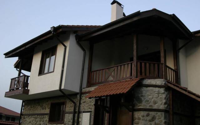 Отель Villas Tode Банско вид на фасад